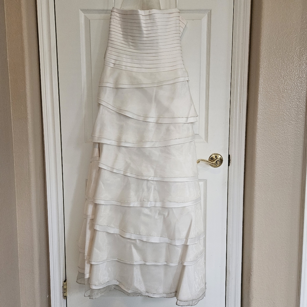 White strapless Dress - Picture 6 of 13